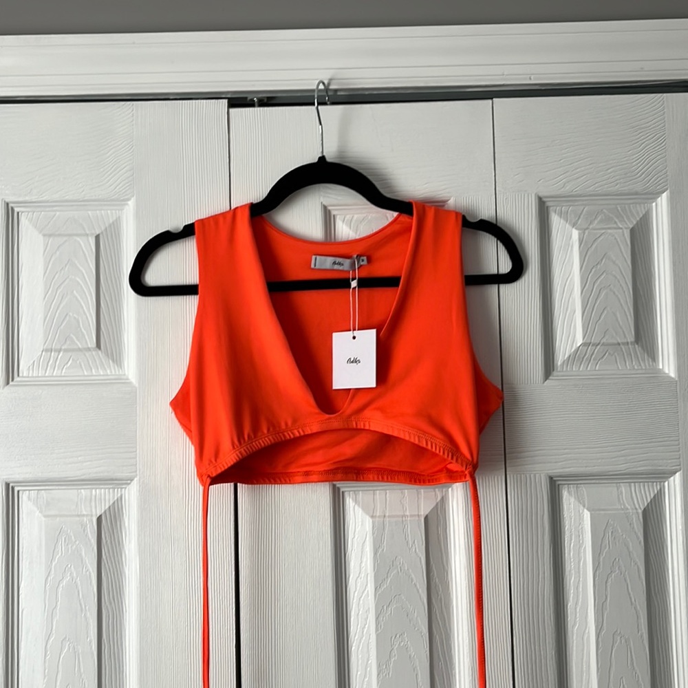 Adika cross top